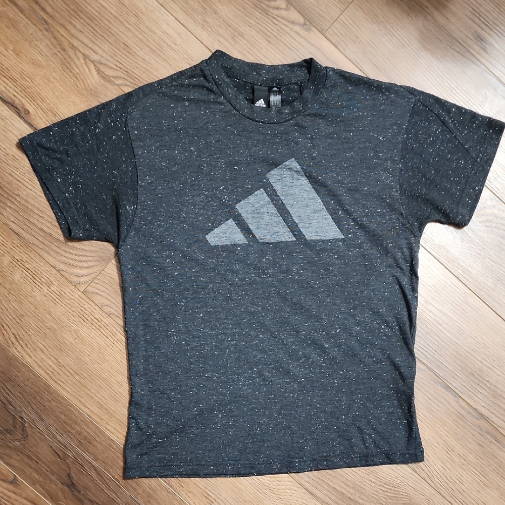 Adidas T Shirt
